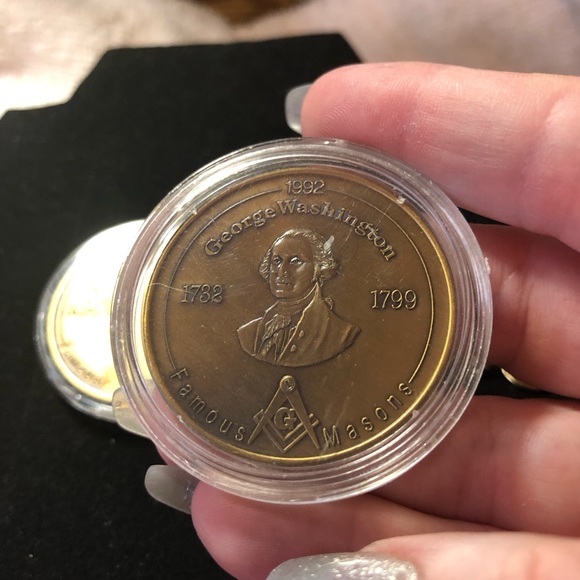 Vintage Freemasonry Masonic tie tack lapel pin coin bundle - Picture 7 of 12